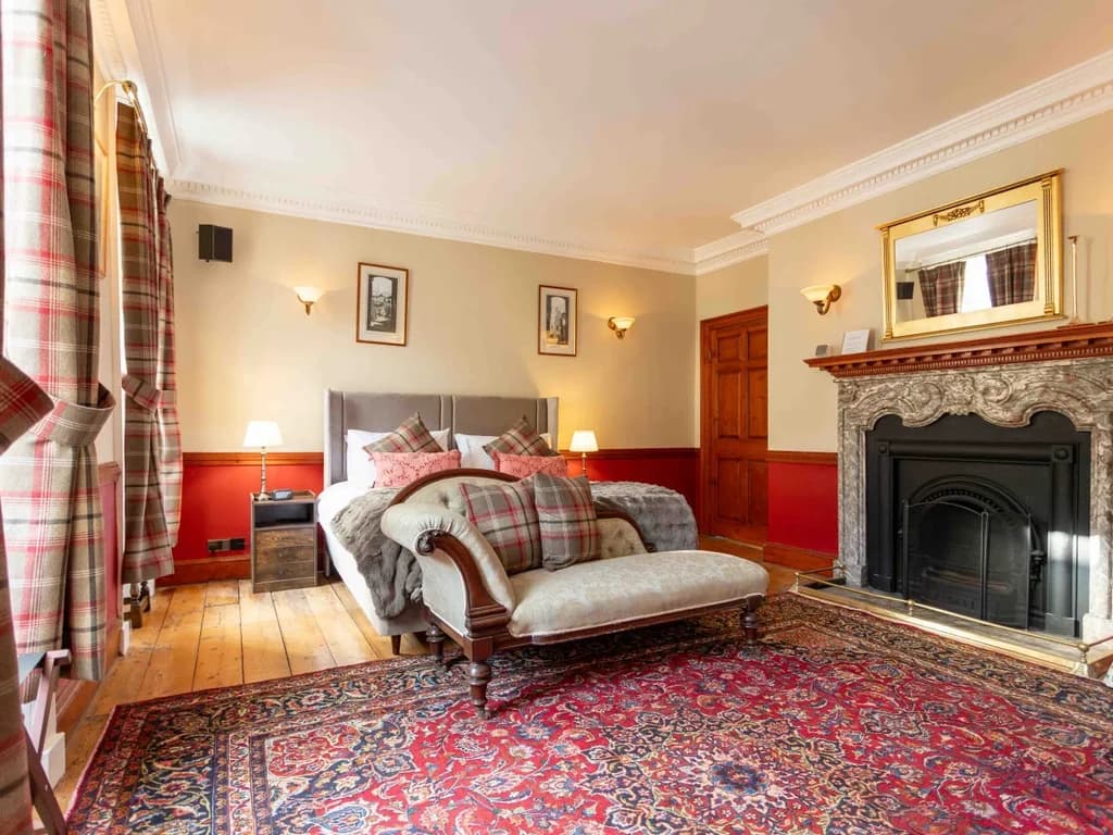 The Georgian Suite @ The Merchants