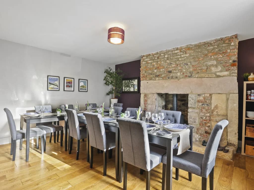 3.2 Dining room.jpg