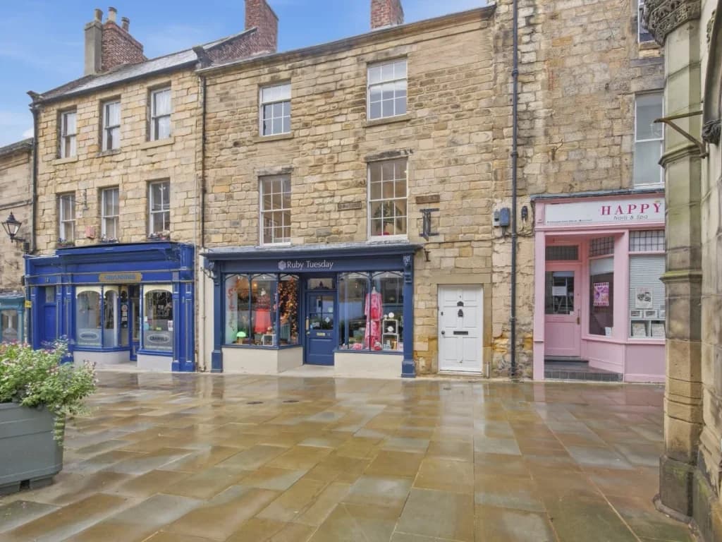 Yule House exterior on historic Narrowgate in the heart of Alnwick.