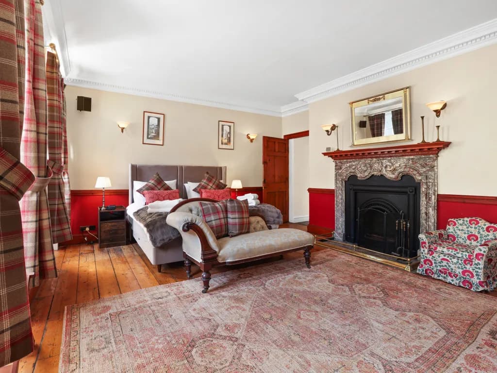 The Georgian Suite @ The Merchants