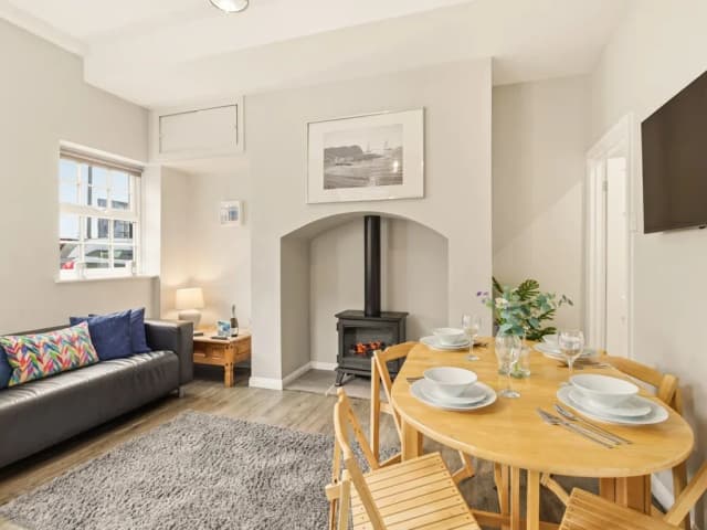 Longsands Cottage