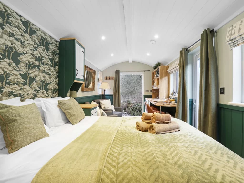 Beautiful Shepherds Hut interior